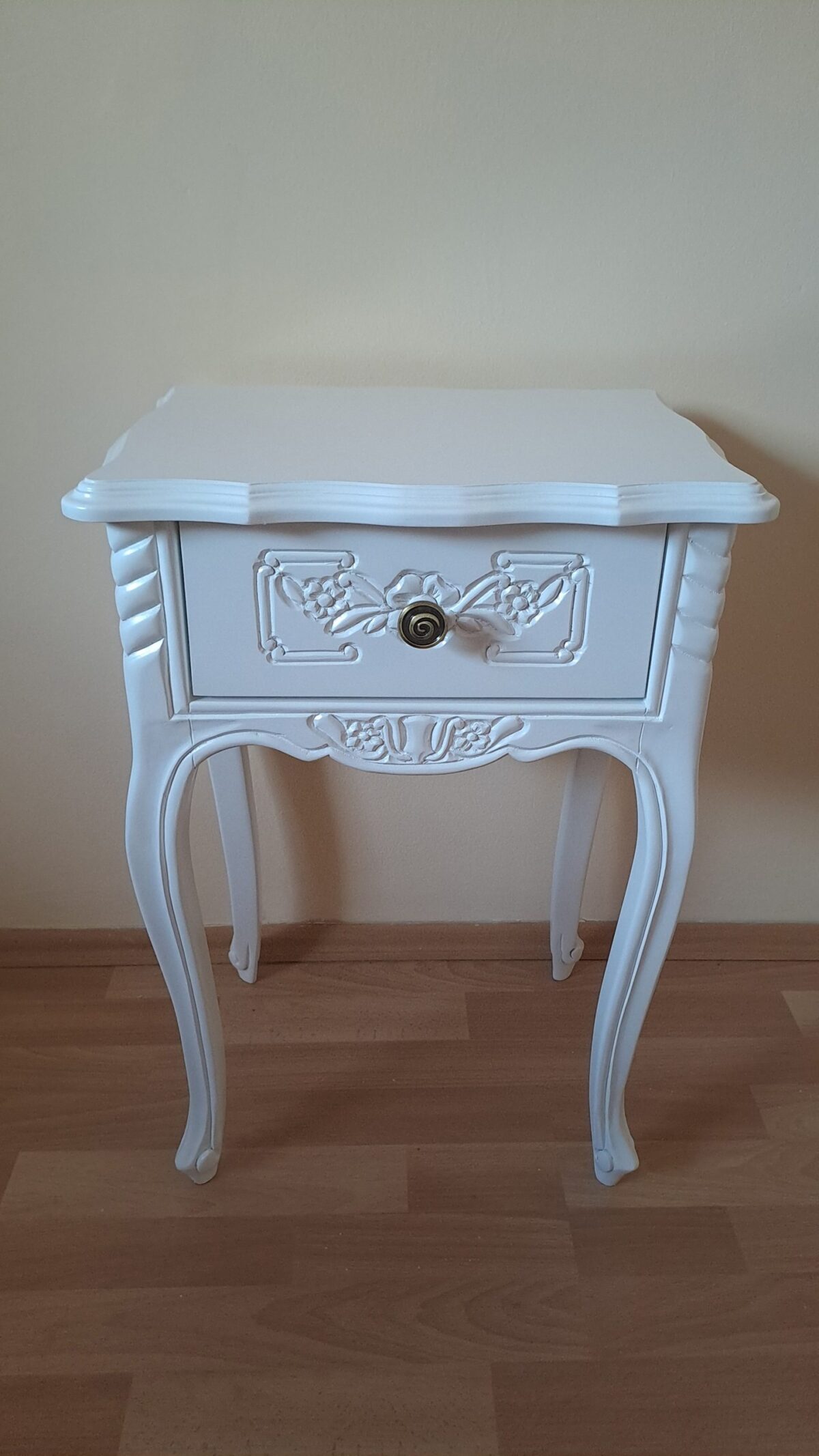 Nocni ormaric DB bela